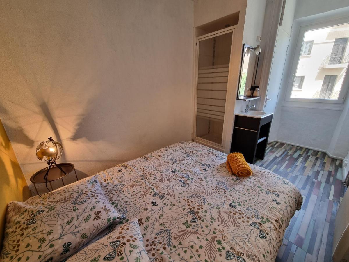 Vivre A Deux Pas Du Palais Apartment